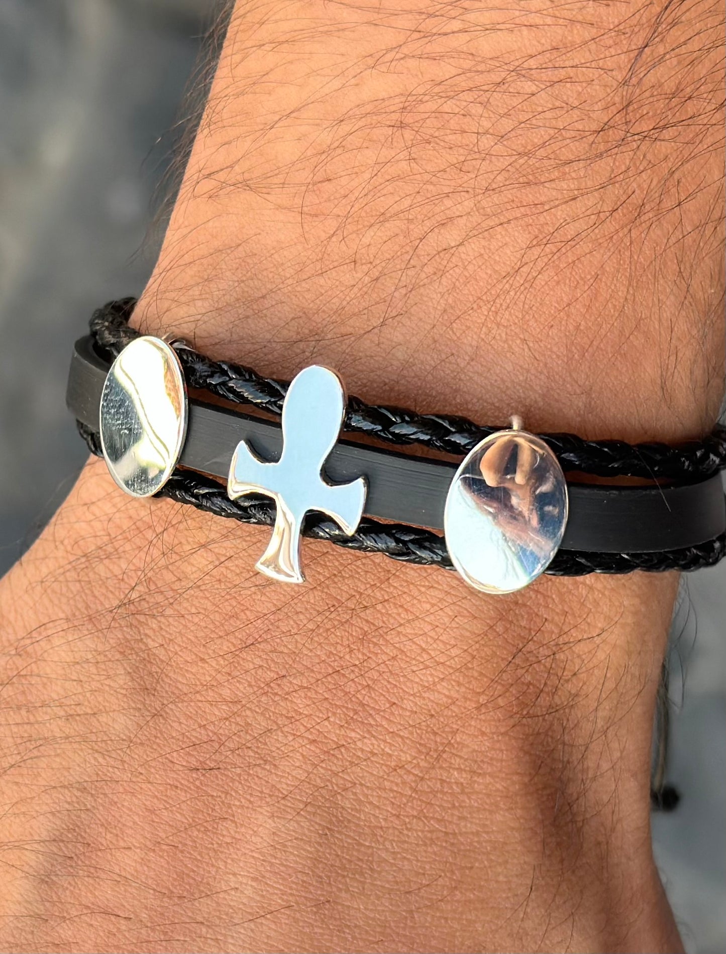 Pulsera "Cruz V" - Piel