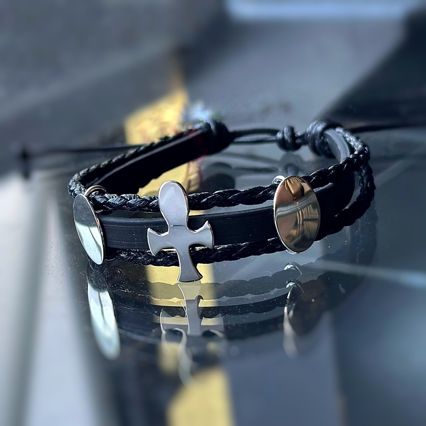 Pulsera "Cruz V" - Piel